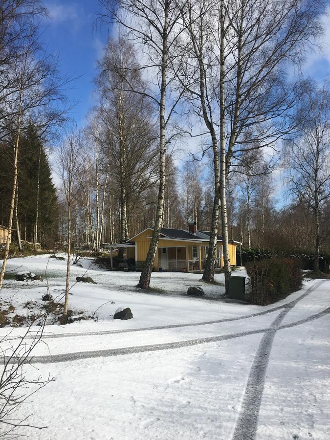 Almagarden Lantlig Miljoe Villa Svangsta Exterior photo